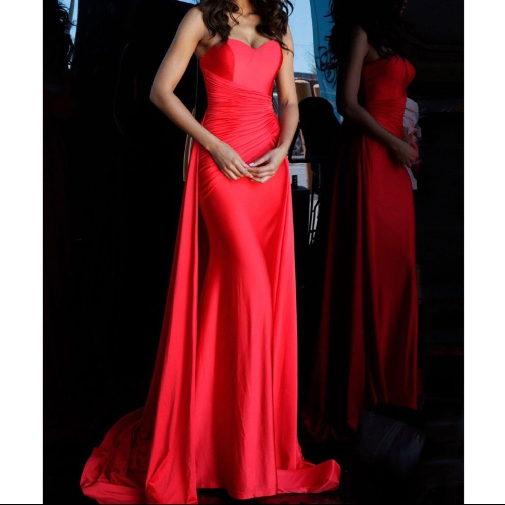 NWT Jovani 68641 red overskirt strapless prom ❣️